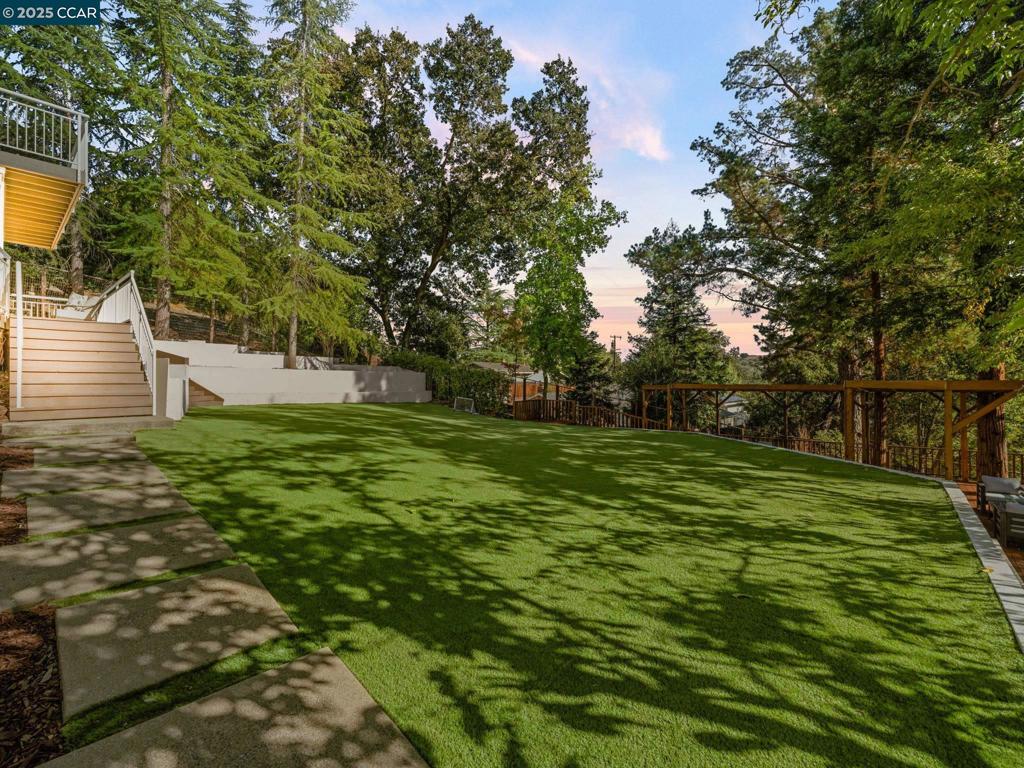 CAMEO ACRES - Residential