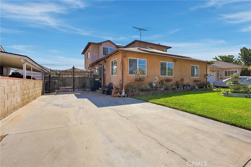 8112 Danby AVE
