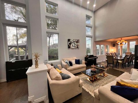 Photo of 11491 Cypress Canyon Park Dr Dr, San Diego, CA 92131 (MLS # 260005186SD)