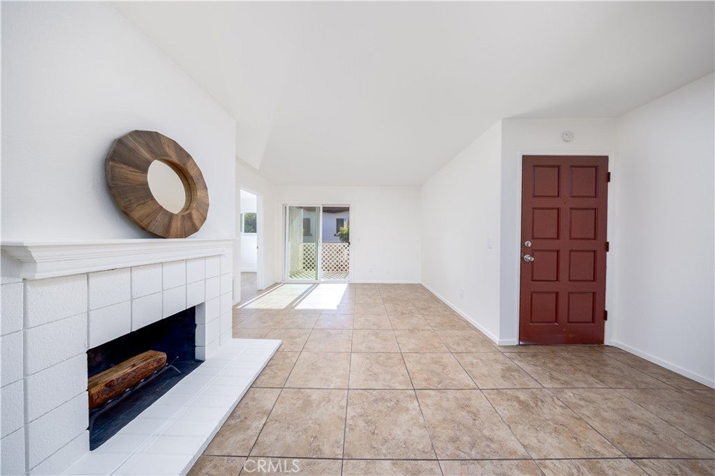 23611 Golden Springs I12
