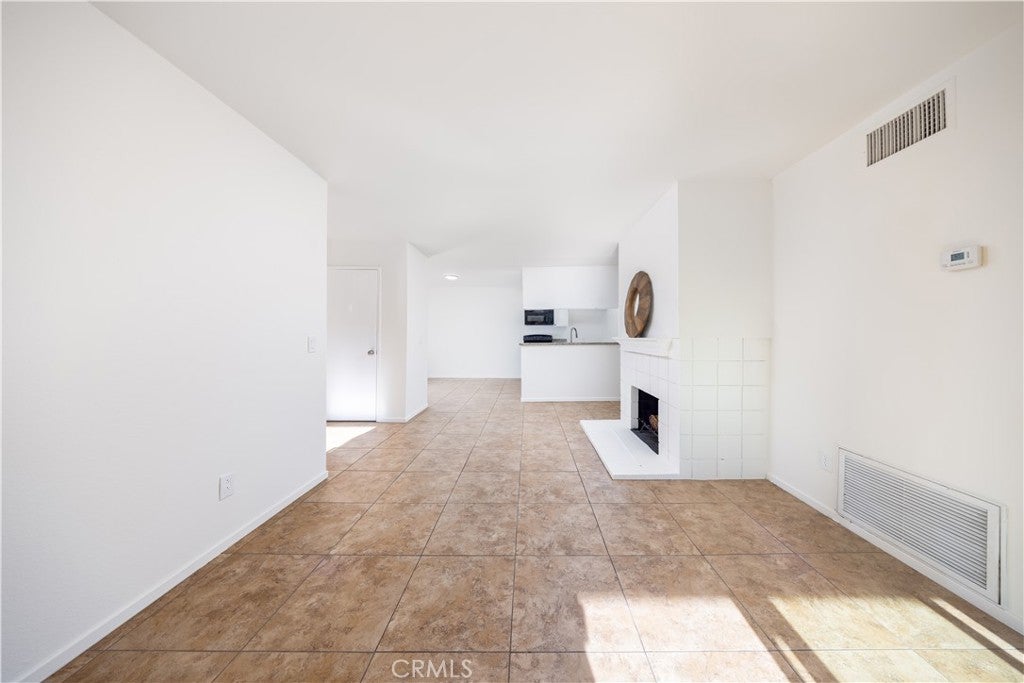 23611 Golden Springs I12