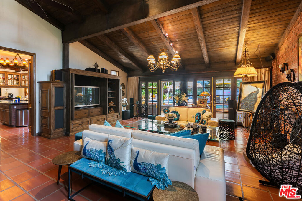 4152 Falling Leaf Drive