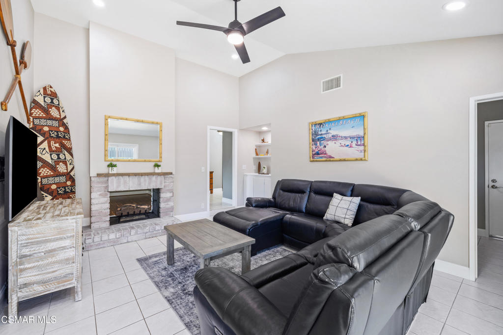 3412 Holloway Street