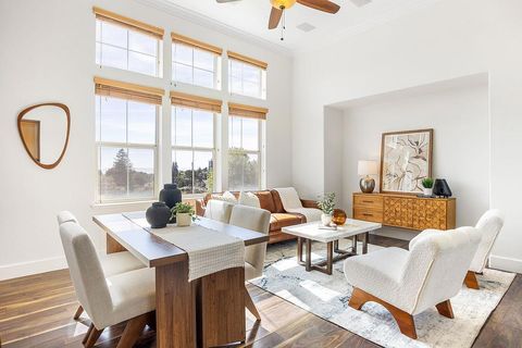 Photo of 6024 Old Quarry Loop, Oakland, CA 94605 (MLS # ML82040990)