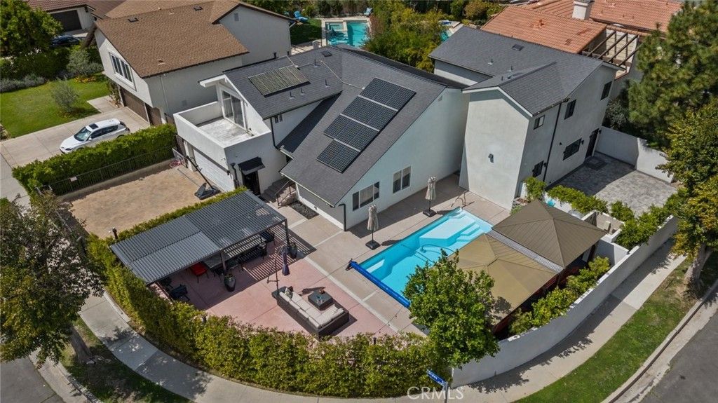 Photo of 22835 Styles Street, Woodland Hills, CA 91367 (MLS # SR25077126)