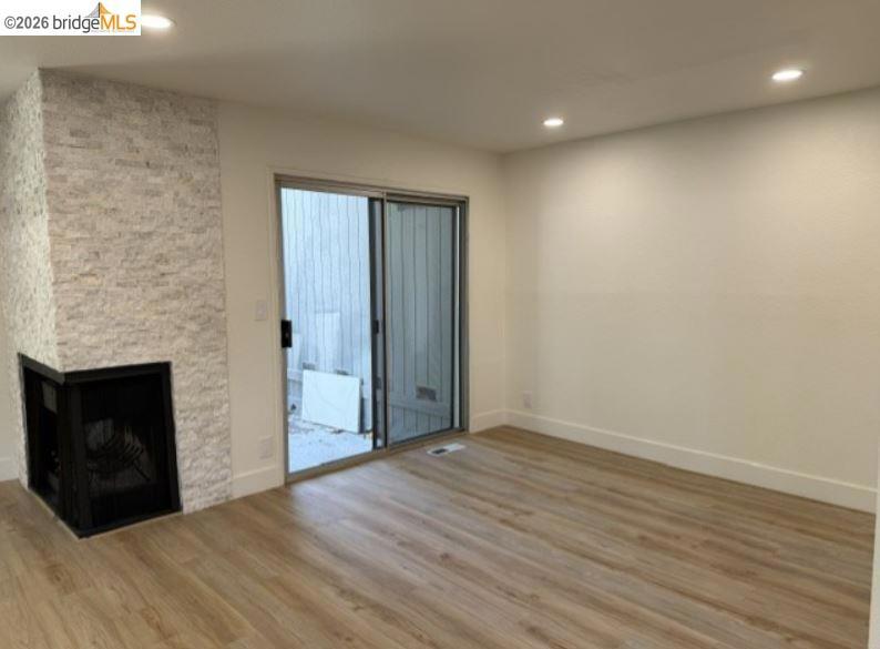 7386 Tulare Hill Dr