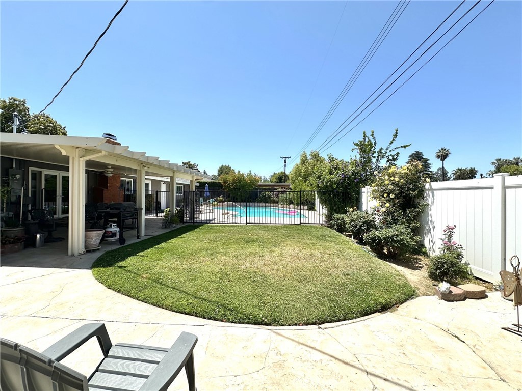 233 PHLOX Avenue