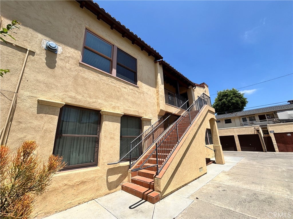 921 N Lacy Street