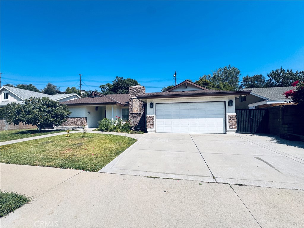 Spacious Single Story home located in Walnut Valley School District. Walking Distance to H-mart and Castle Rock Elementary School and Diamond Bar High School. Remodeled the kitchen and Bathrooms. Hard Flooring throughout. Beautiful Exterior Design. Solar Paid off to save $$$ for electricity cost to the tenant. Large Backyard. No pets Allowed.