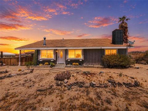 Photo of 2620 Oasis ST, Joshua Tree, CA 92252 (MLS # HD26107082)