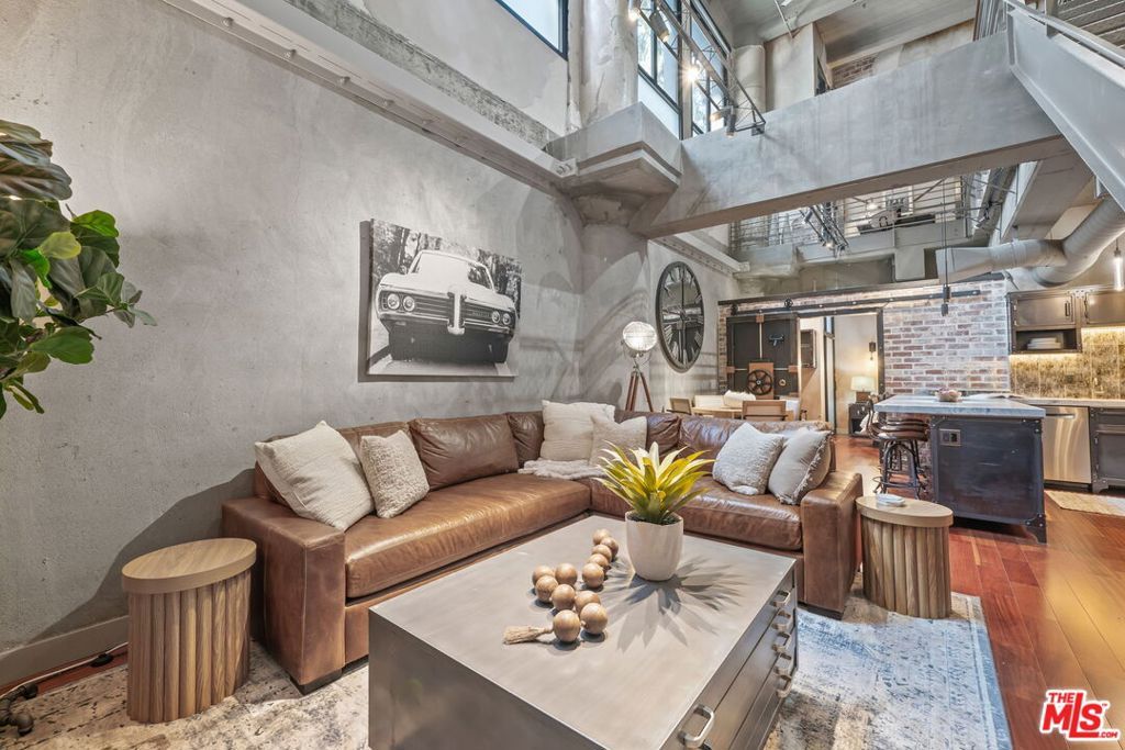 Photo of 1100 S 11th Avenue #A005, Los Angeles, CA 90015 (MLS # 26647827)