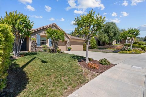 Photo of 30127 Galbreth Court, Castaic, CA 91384 (MLS # SR26095470)