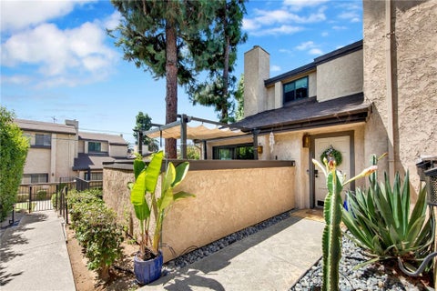 Photo of 1484 Corson Street #5, Pasadena, CA 91106 (MLS # AR26190891)