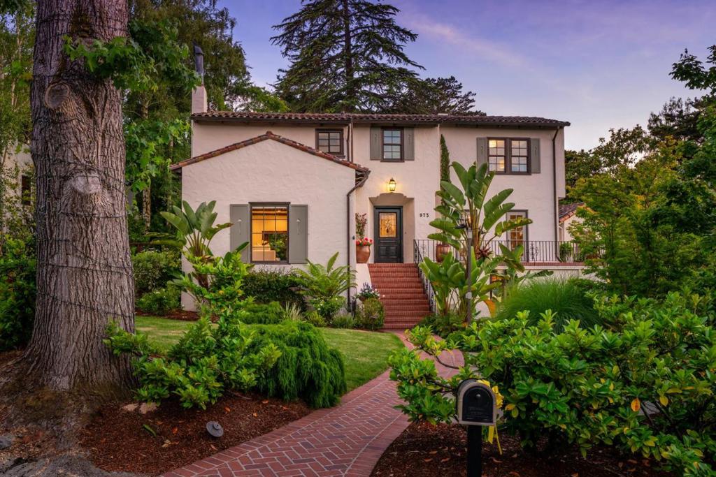 973 Baileyana Road