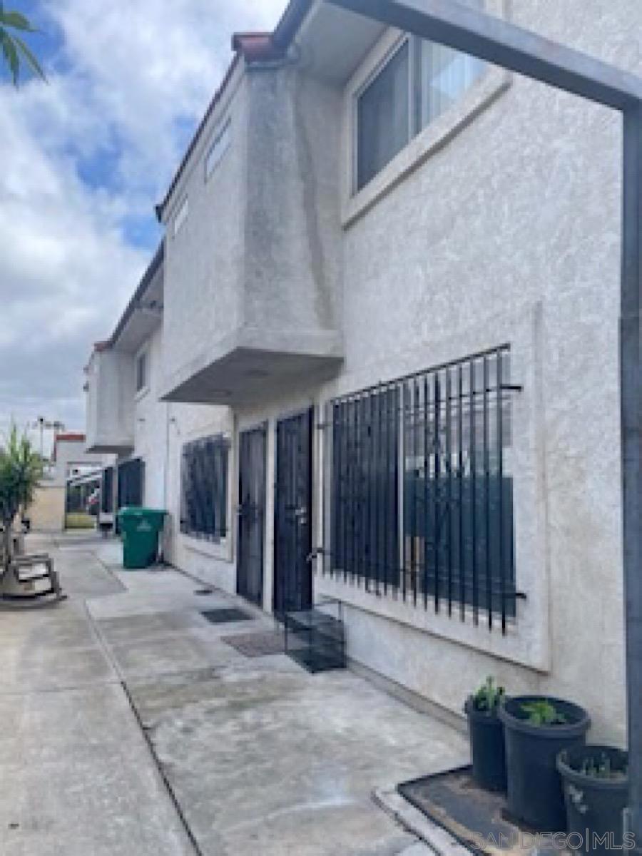 3868 Chamoune Ave