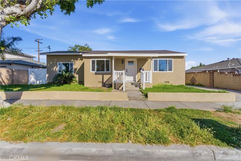 Photo of 608 Davis Ave, Montebello, CA 90640 (MLS # DW26073441)