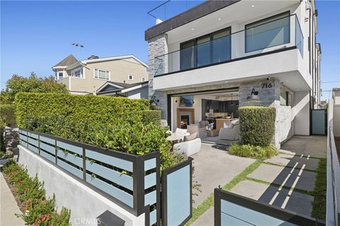 716 Heliotrope Corona Del Mar CA 92625