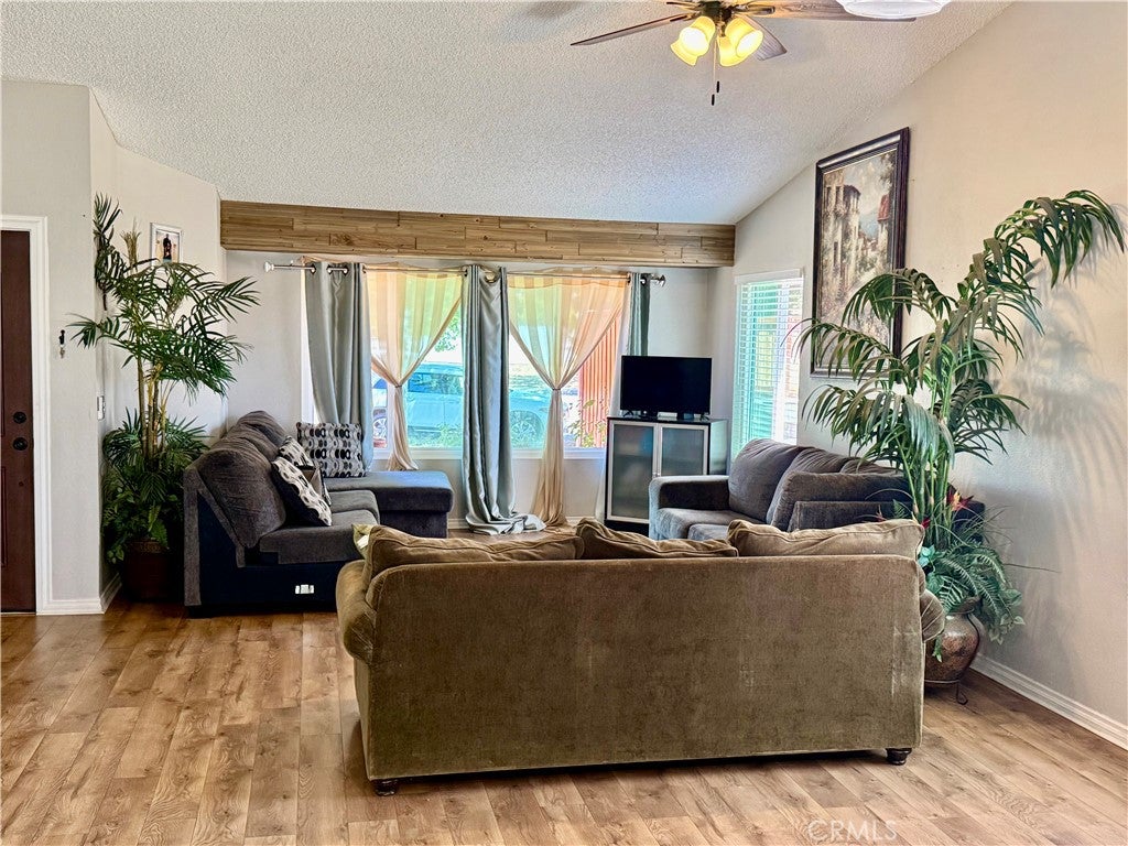 38229 Mentor Court