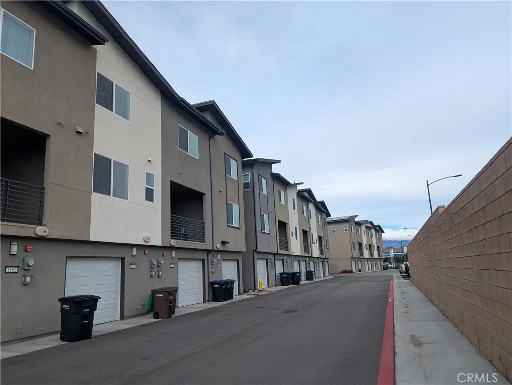 Colton, California 92324, United States, 3 Bedrooms Bedrooms, ,3 BathroomsBathrooms,Residential,Active,257675