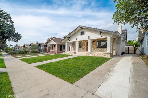 Photo of 1829 Middleton Place, Los Angeles, CA 90062 (MLS # PW26234549)