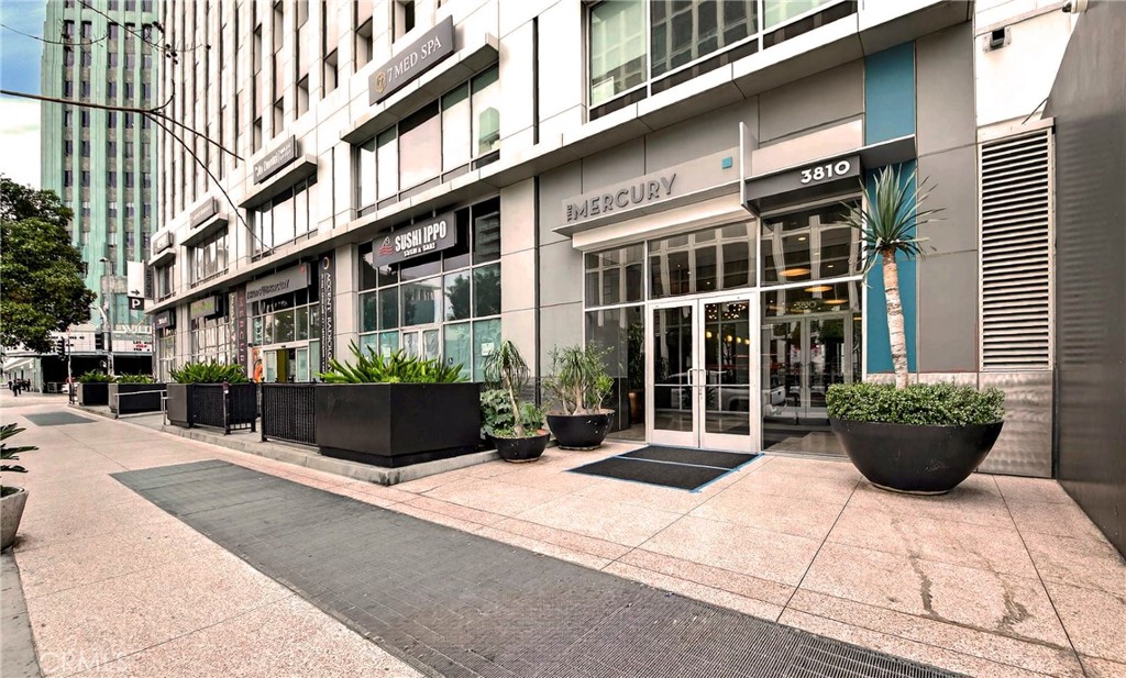 3810 Wilshire Boulevard 909