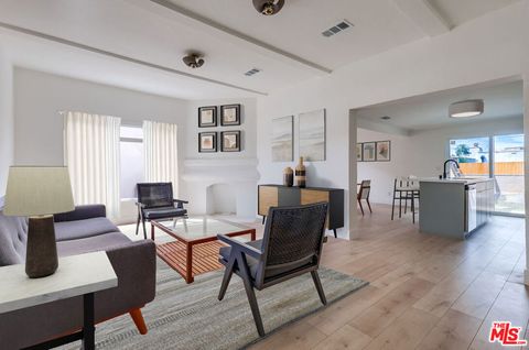 Photo of 2035 W 68th Street, Los Angeles, CA 90047 (MLS # 25601727)