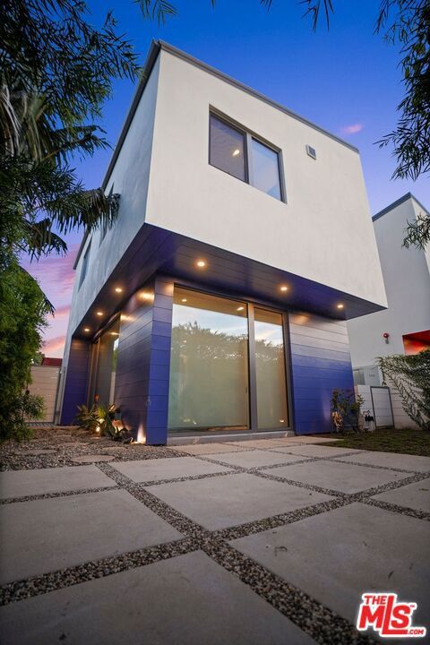 Photo of 12527 Wagner Street, Los Angeles, CA 90066 (MLS # 26681385)