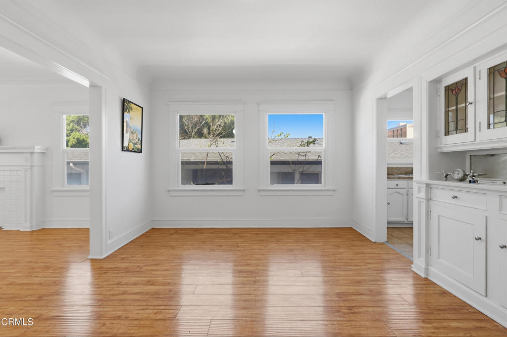 142 S Manhattan Place