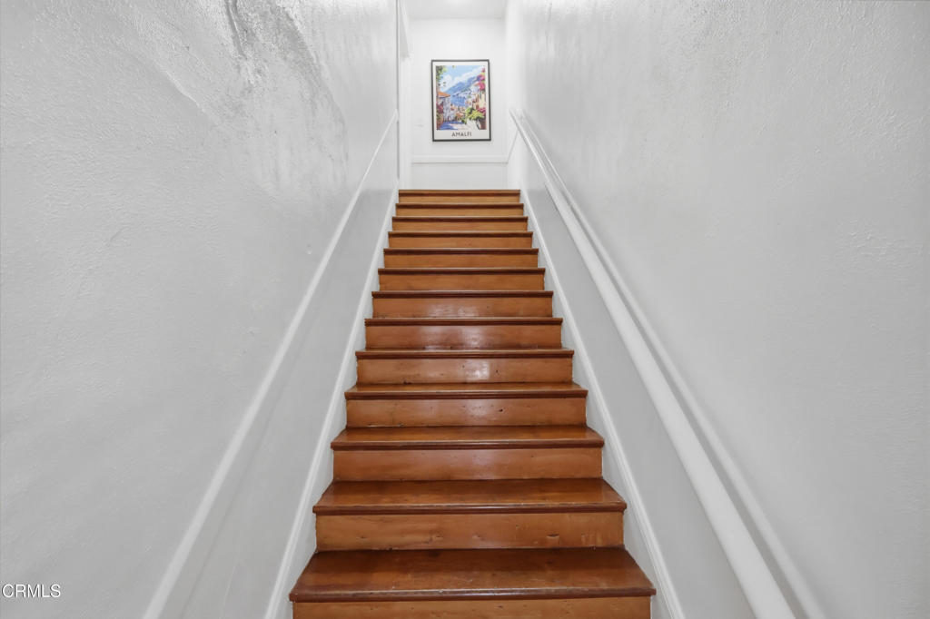 142 S Manhattan Place