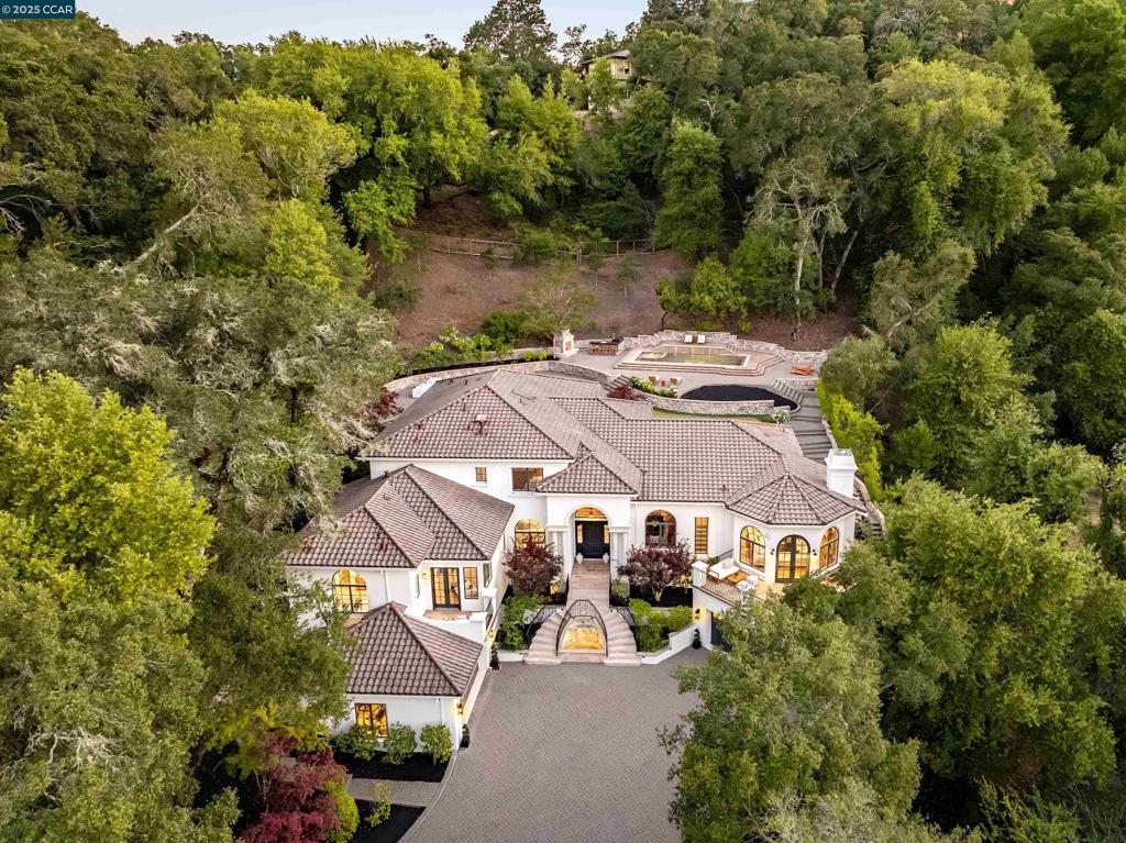 147 Camellia Ln