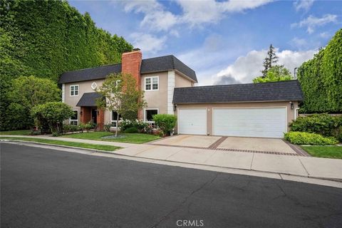 12843 Sarah Street Studio City CA 91604