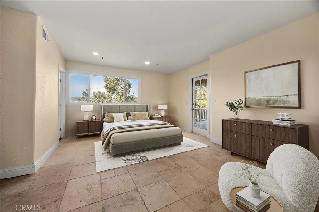 Anaheim Hills, California 92808, United States, 10 Bedrooms Bedrooms, ,9 BathroomsBathrooms,Residential,Active,243678