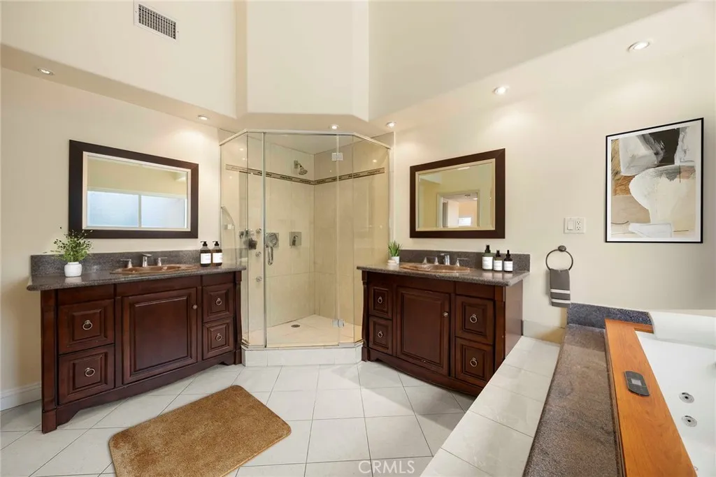 Anaheim Hills, California 92808, United States, 10 Bedrooms Bedrooms, ,9 BathroomsBathrooms,Residential,Active,243678