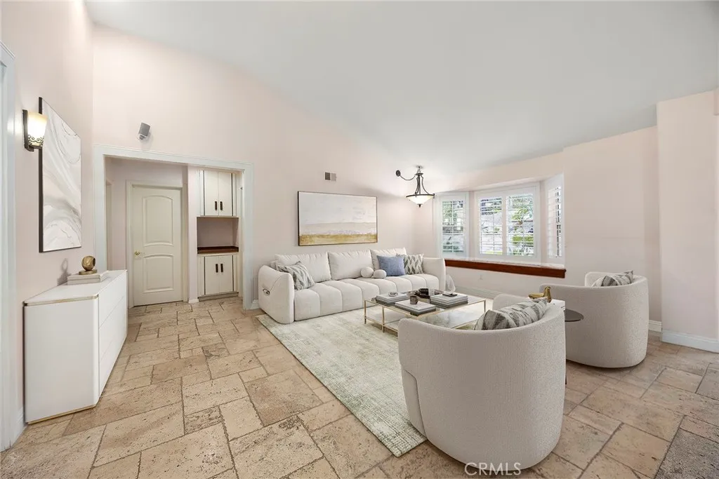 Anaheim Hills, California 92808, United States, 10 Bedrooms Bedrooms, ,9 BathroomsBathrooms,Residential,Active,243678