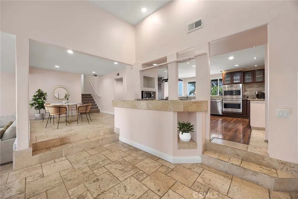 Anaheim Hills, California 92808, United States, 10 Bedrooms Bedrooms, ,9 BathroomsBathrooms,Residential,Active,243678