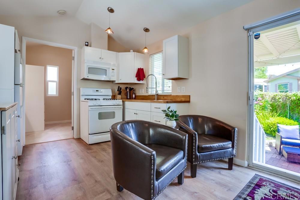 Properties 4 3909 Reche 195