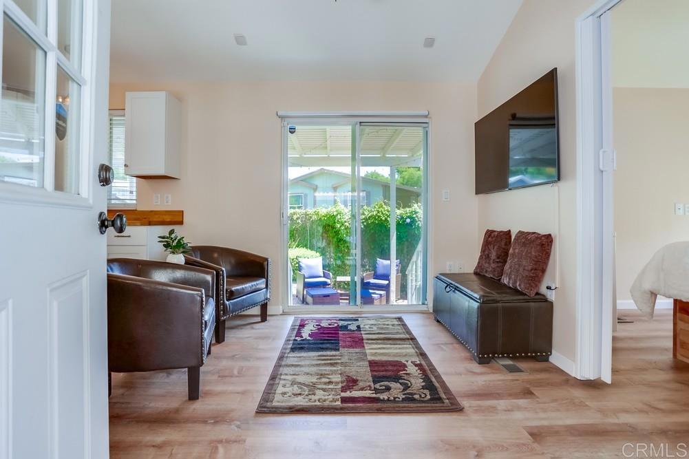 Properties 3 3909 Reche 195