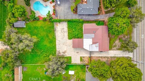 Photo of 910 W Valencia Mesa Dr, Fullerton, CA 92835 (MLS # PW26041602)