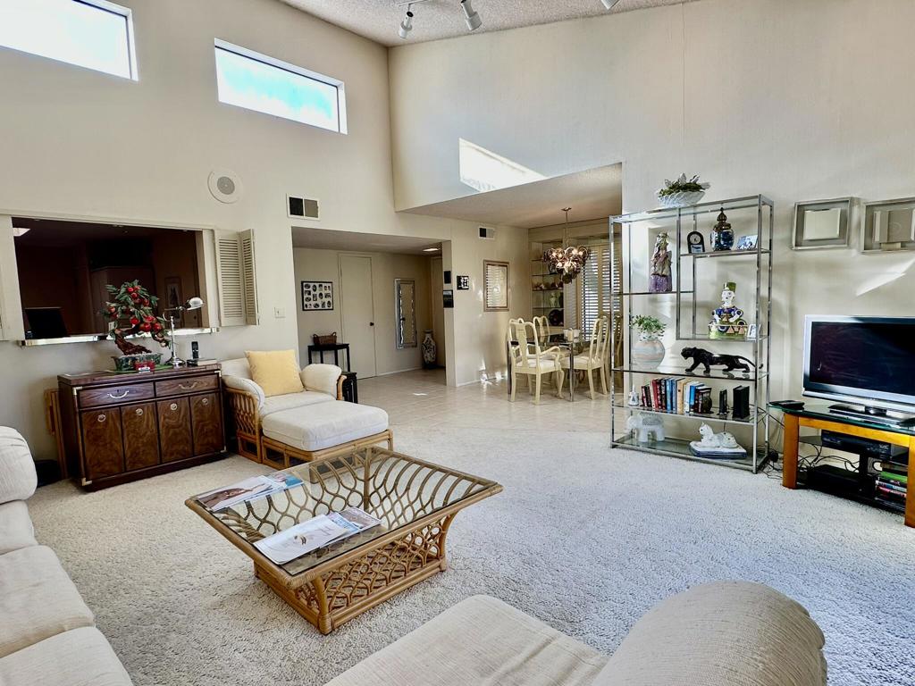 Rancho Las Palmas C. - Residential Lease