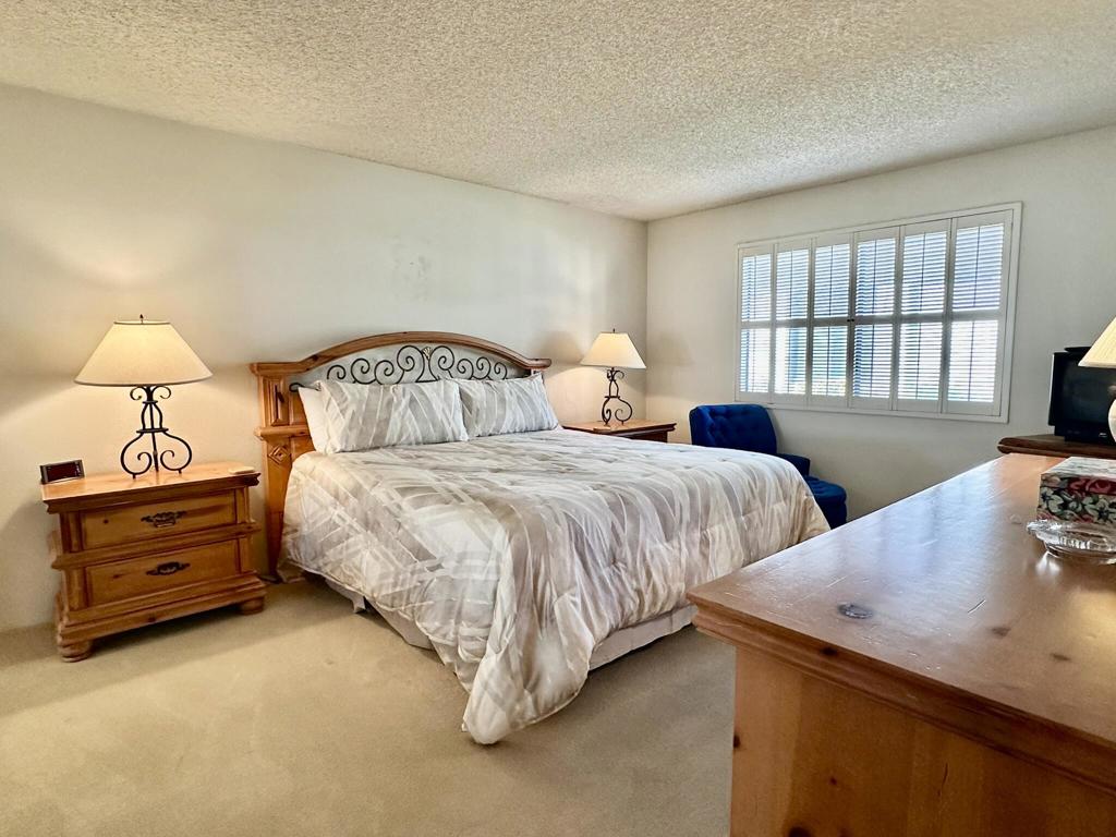 Rancho Las Palmas C. - Residential Lease