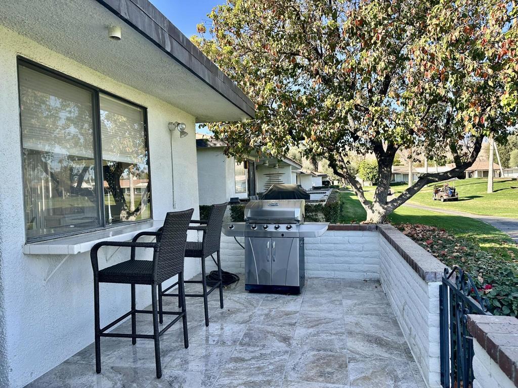 Rancho Las Palmas C. - Residential Lease