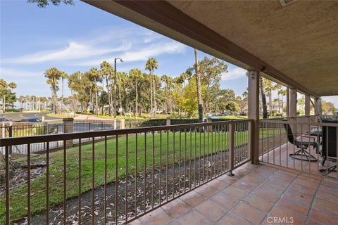 Tiny photo for 652 Sunfish WAY, Port Hueneme, CA 93041 (MLS # SR26177425)
