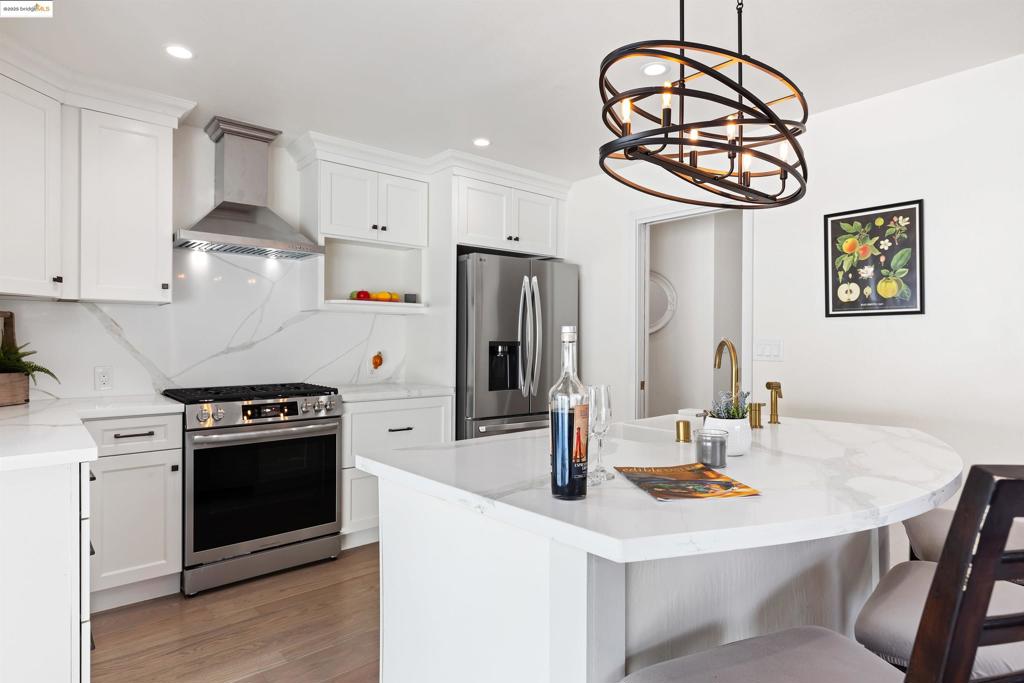 KING ESTATES - Residential