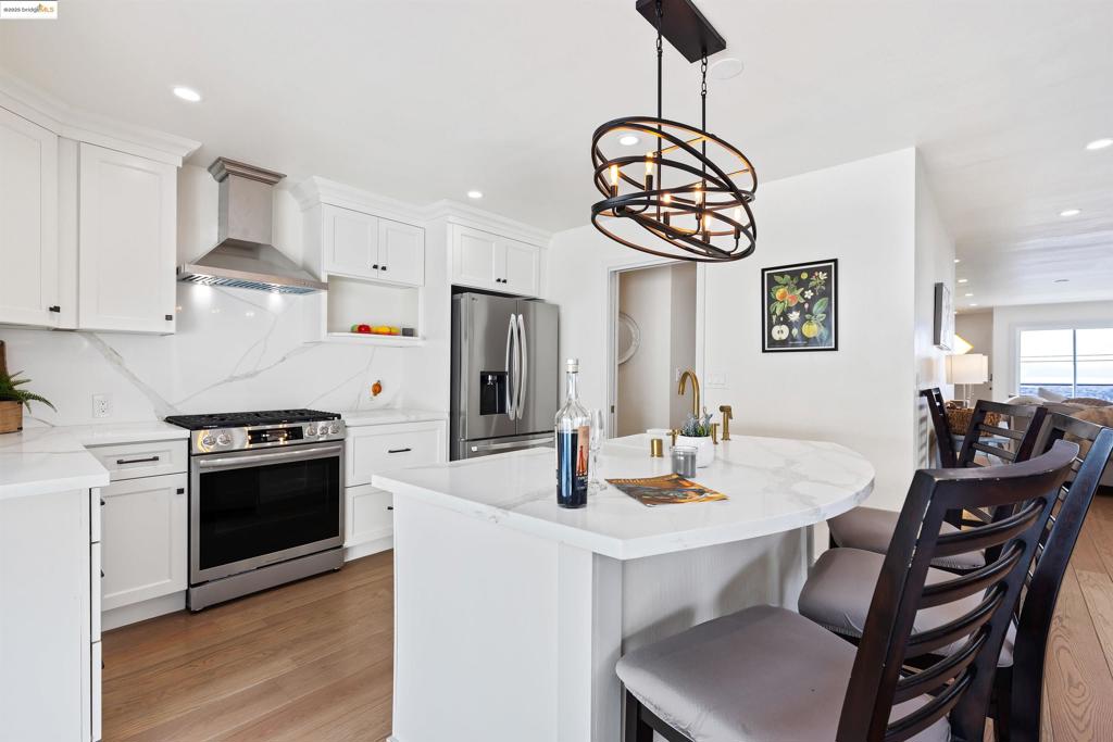 KING ESTATES - Residential