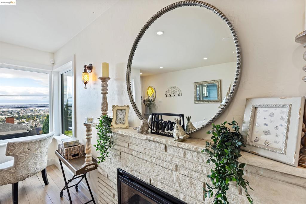 KING ESTATES - Residential