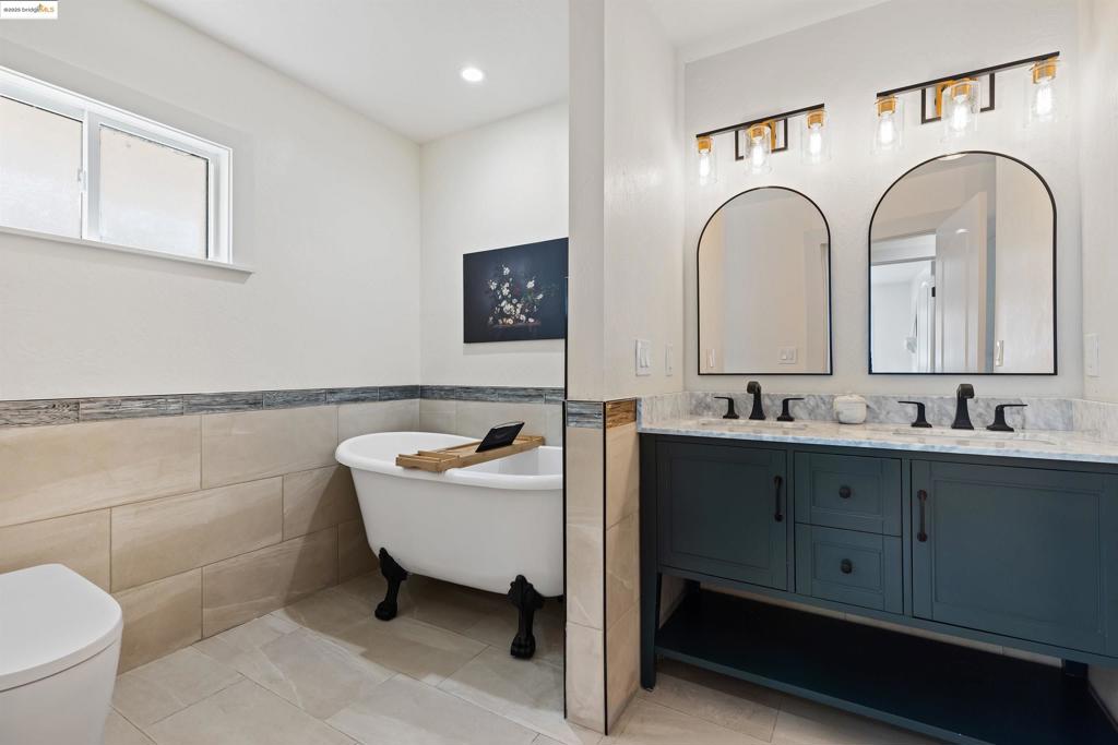 KING ESTATES - Residential