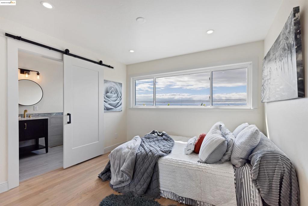 KING ESTATES - Residential