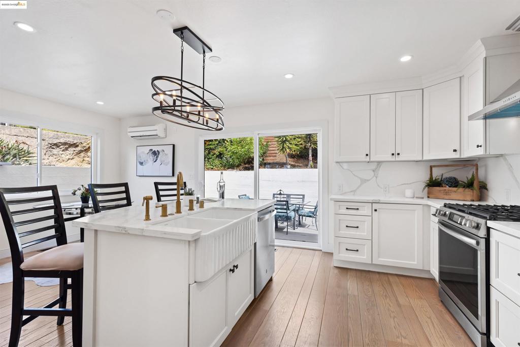 KING ESTATES - Residential