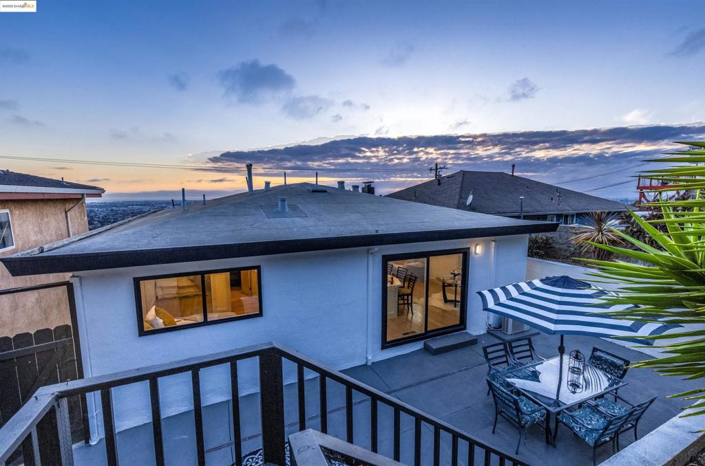 KING ESTATES - Residential