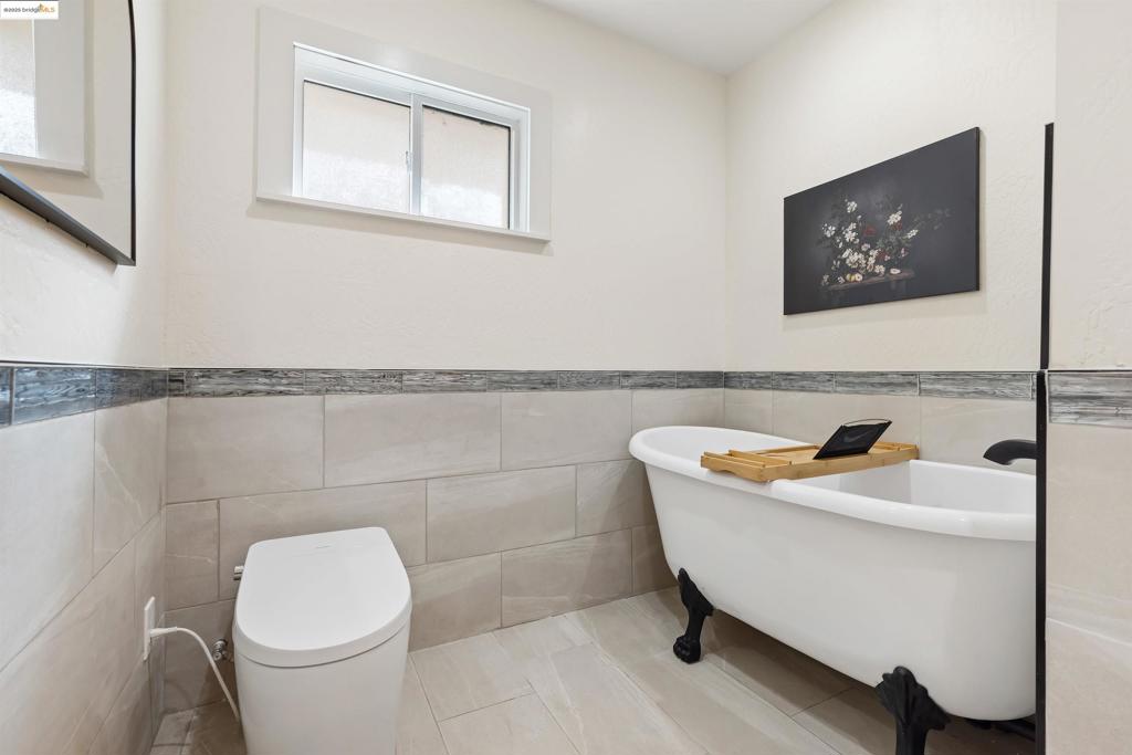 KING ESTATES - Residential